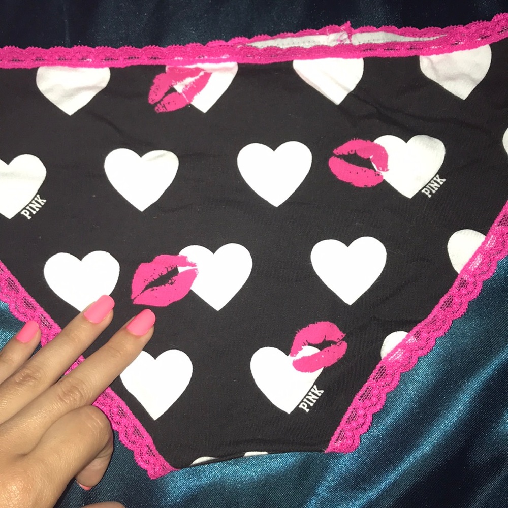 Low rise bikini size M